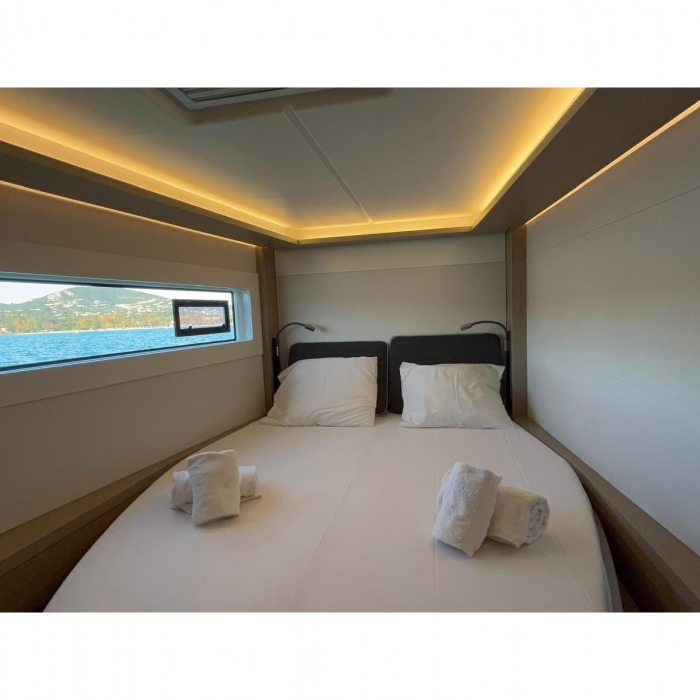 M & M | Lagoon 46 photo 2