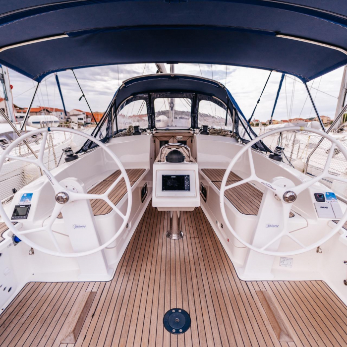 Flinx | Bavaria Cruiser 37 photo 4