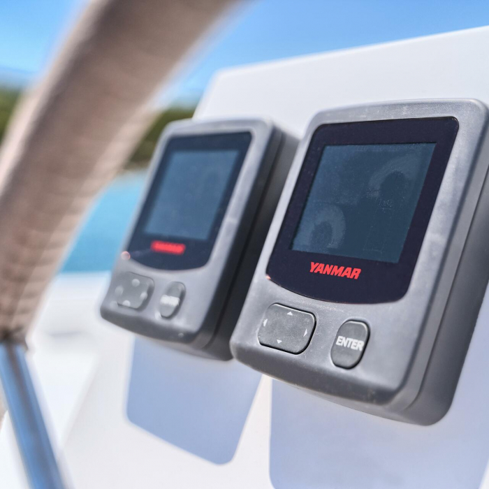 Gold | Luna 49 photo 8