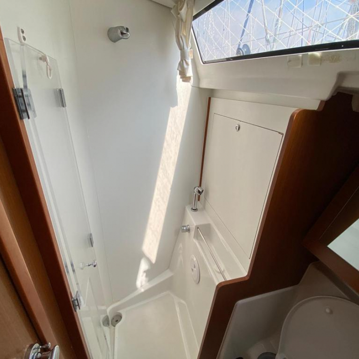 Tina | Oceanis 41 photo 10