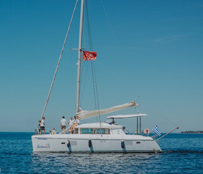 Dynamis | Lagoon 420 photo 2