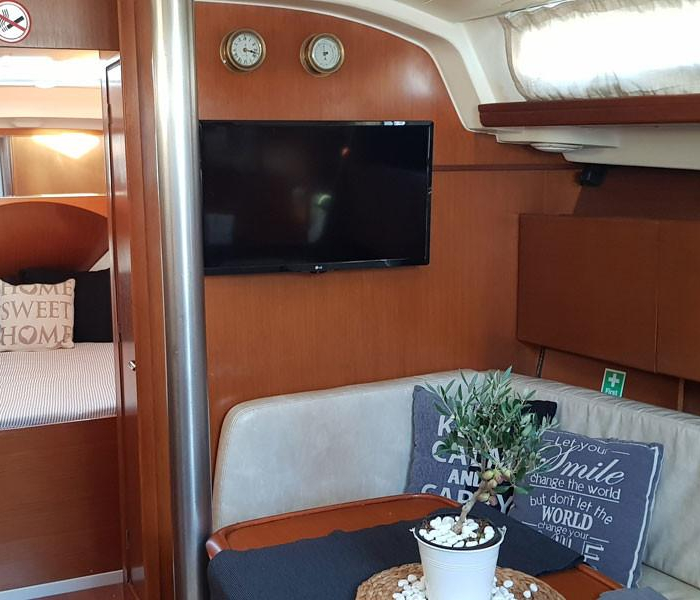 Rhodes Yachting | Cyclades 39.3 photo 10