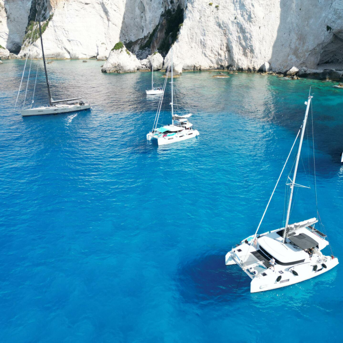 Dioni | Lagoon 42 photo 16