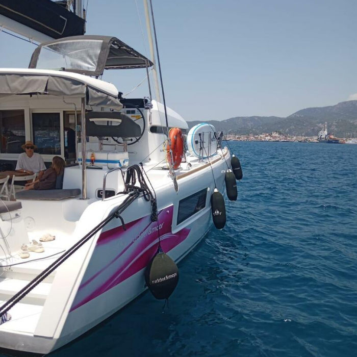 Shima | Lagoon 40 photo 2