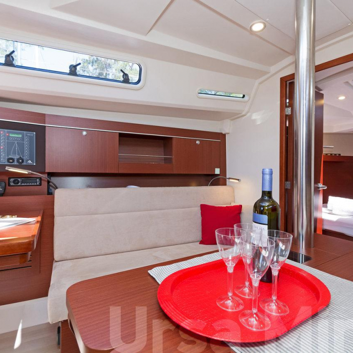 Ursa Minor | Hanse 345 photo 10