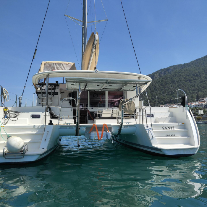 Santi | Lagoon 400 photo 16