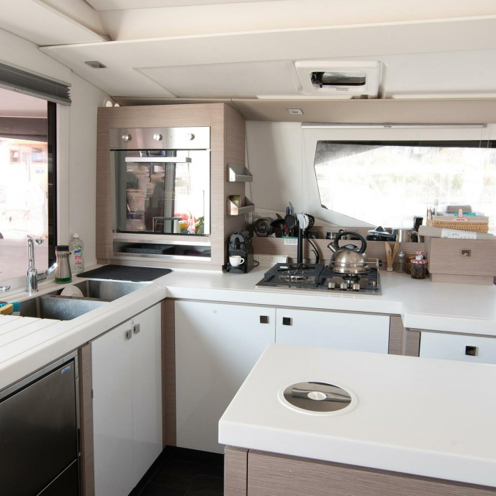 Crewed   "Alegria" | Fountaine Pajot - Saona 47 photo 19
