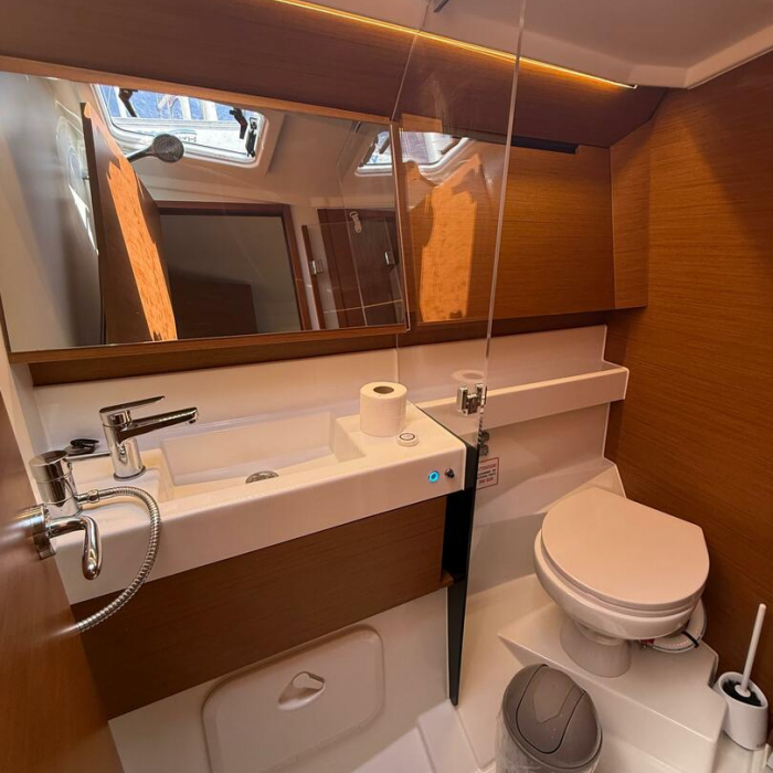 Sunset Kiss | Sun Odyssey 410 photo 11