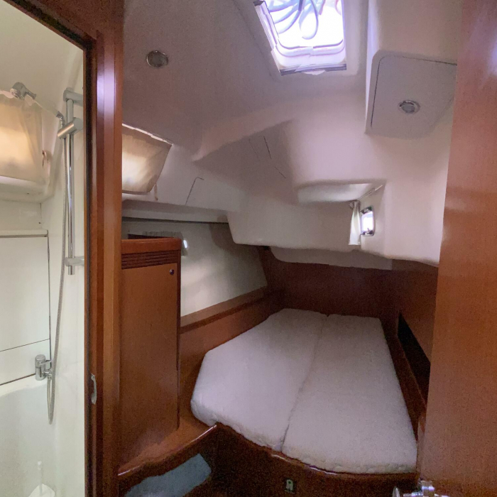 Valasia | Oceanis 54 photo 12