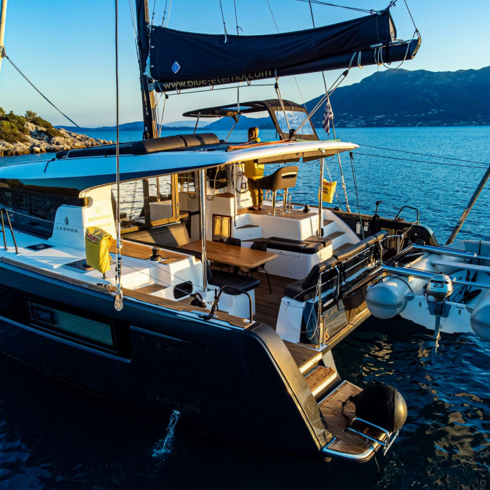 Sol Invictus VIP-equipped | Lagoon 40 photo 19