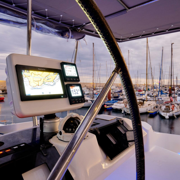 Neptuno | Lagoon 52F photo 4