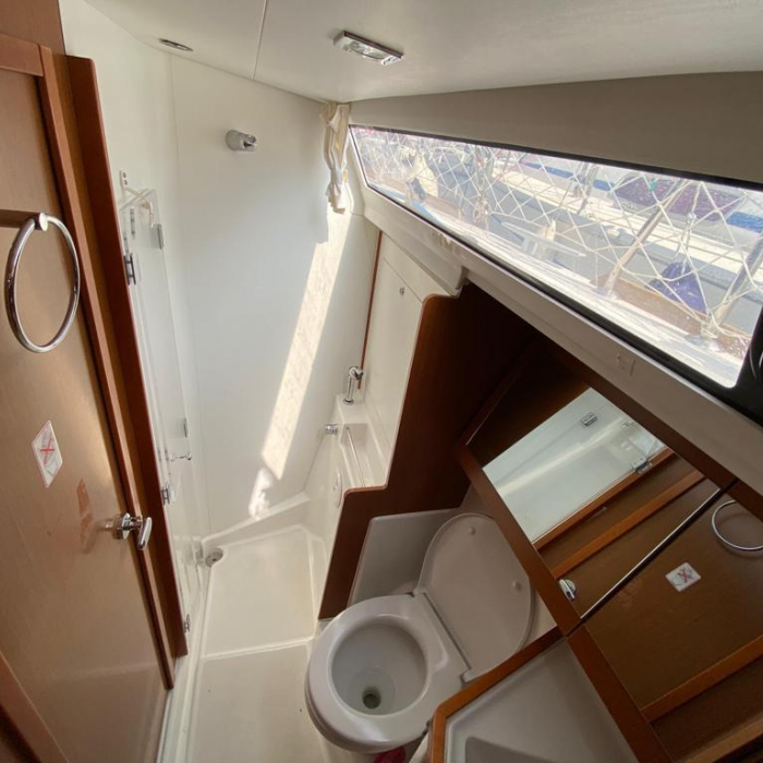 Tina | Oceanis 41 photo 11