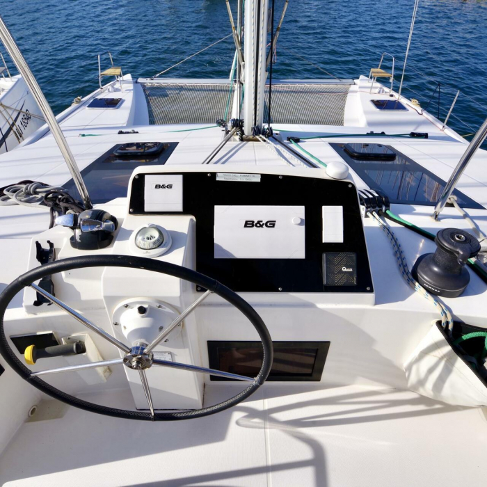 Gelmar - A/C, Generator, Water maker | Nautitech 46 Fly photo 1