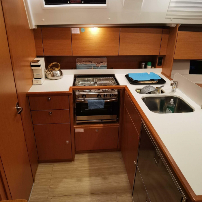 Prestige | Bavaria C45 photo 6