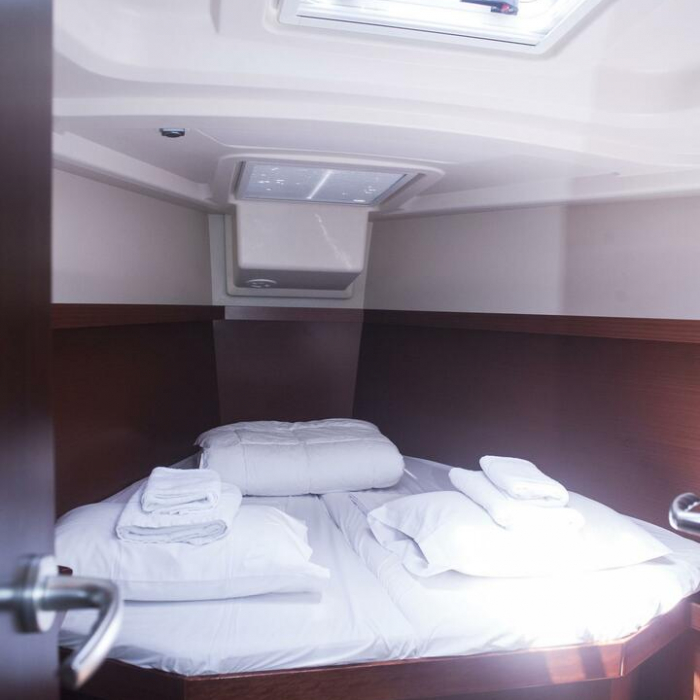 Deep Blue | Hanse 415 photo 25