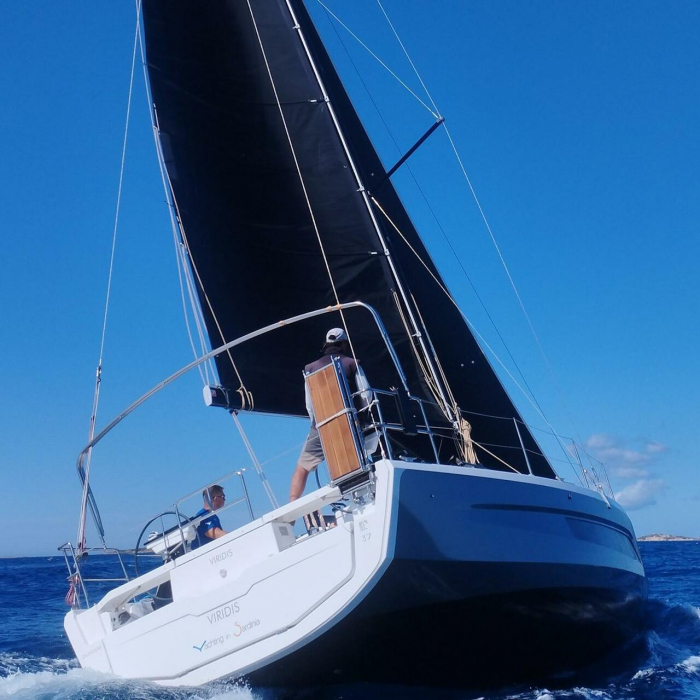 Viridis | Dufour 37 Performance photo 2