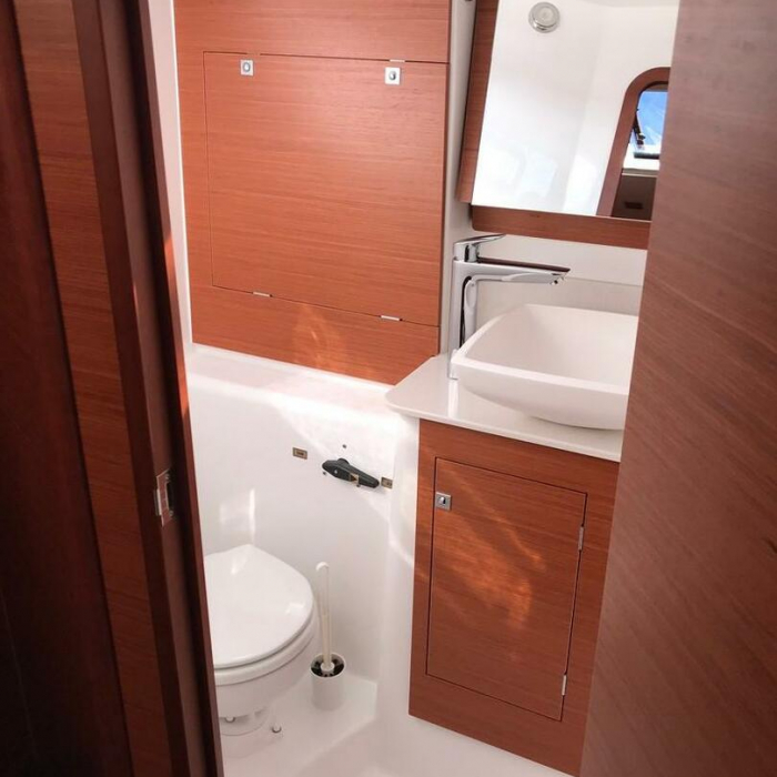 Ane | Dufour 460 GL photo 3