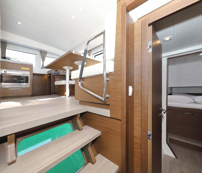 NINA II | Lagoon 40 photo 24