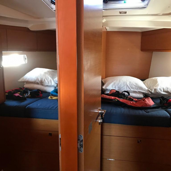 Alboran Bourbon (Las Galletas) | Sun Odyssey 519 photo 10