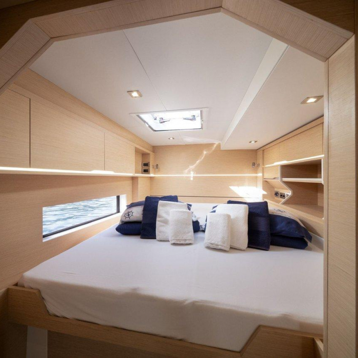 Du Du | Cervetti 44 photo 16