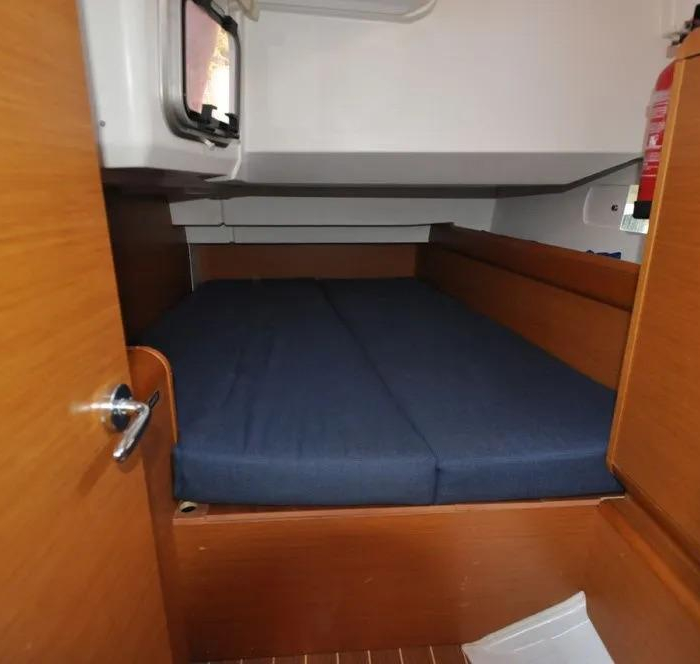 FourTwo | Sun Odyssey 409 photo 3