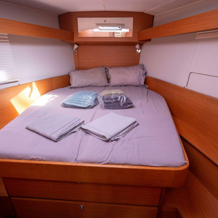 MAËLYS_DB | Dufour 430 GL photo 10