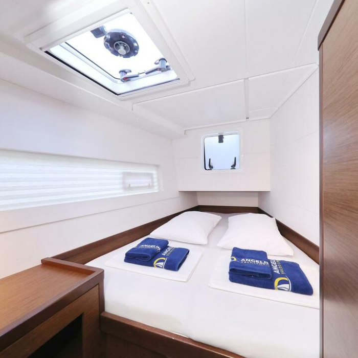 Mars | Lagoon 40 photo 7