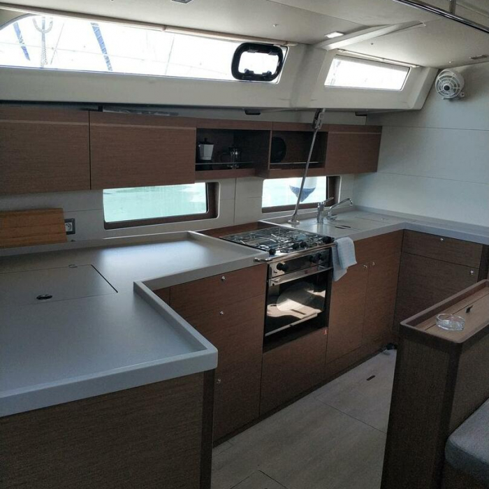 Buddy | Beneteau Oceanis 46.1 photo 10