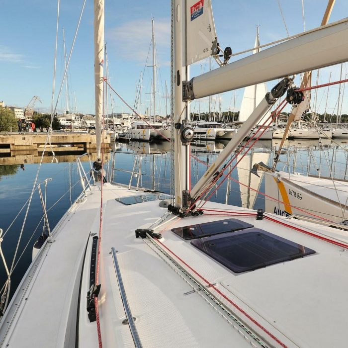 Arizona | Bavaria Cruiser 34 photo 9