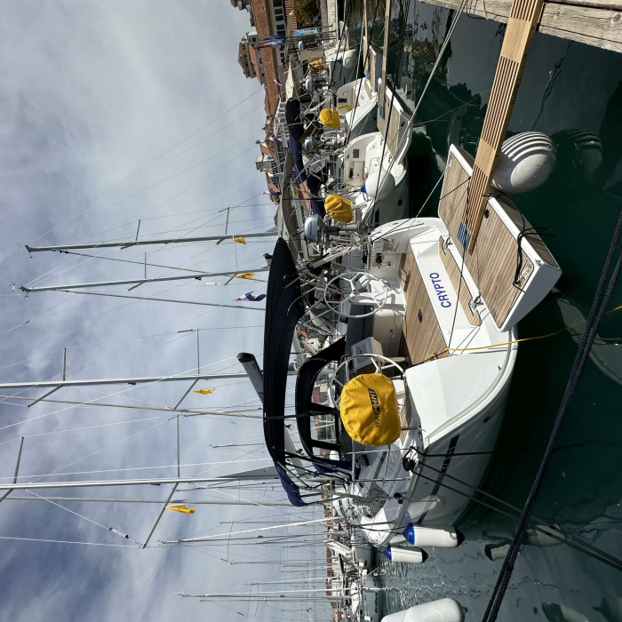 Crypto | Bavaria Cruiser 37 photo 8