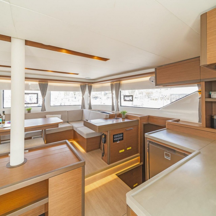Reina (ONLY SKIPPERED) | Lagoon 50 A/C & GEN & WM photo 14