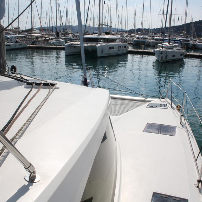Shanti | Fountaine Pajot LUCIA 40 photo 15