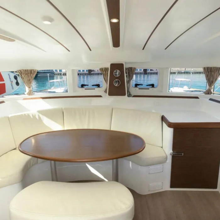 Ploto | Lagoon 380[G] photo 9