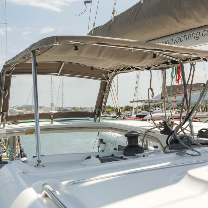 U2 | Lagoon 39 photo 1