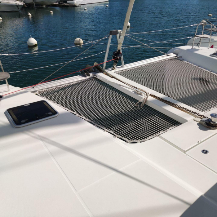 Sleepy | Lagoon 42 photo 4