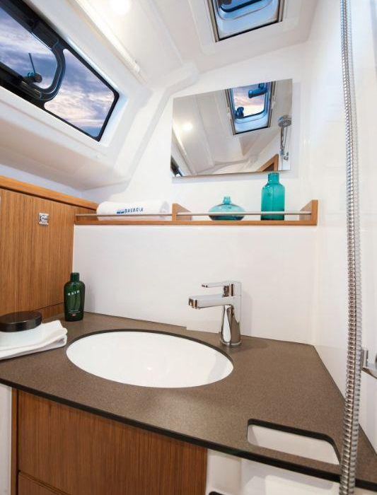 Jane II | Bavaria Cruiser 37 - 3 cab. photo 2