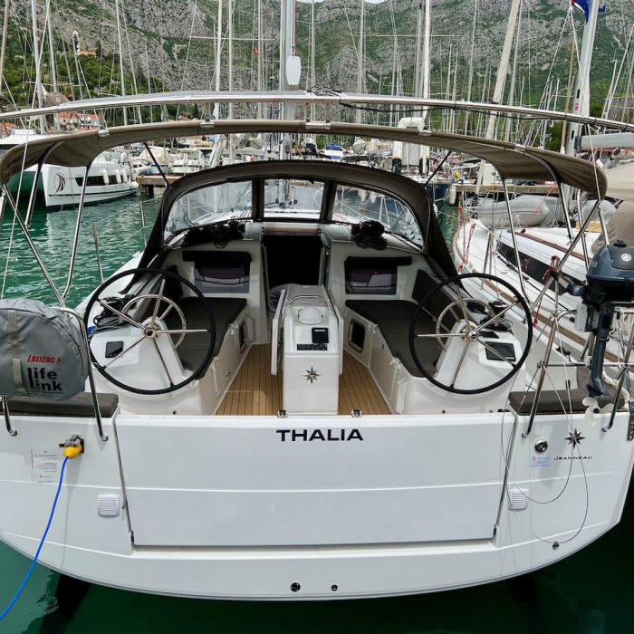 Thalia | Sun Odyssey 410 photo 1