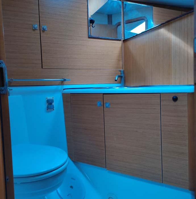 Miss Elli | Sun Odyssey 44i photo 11