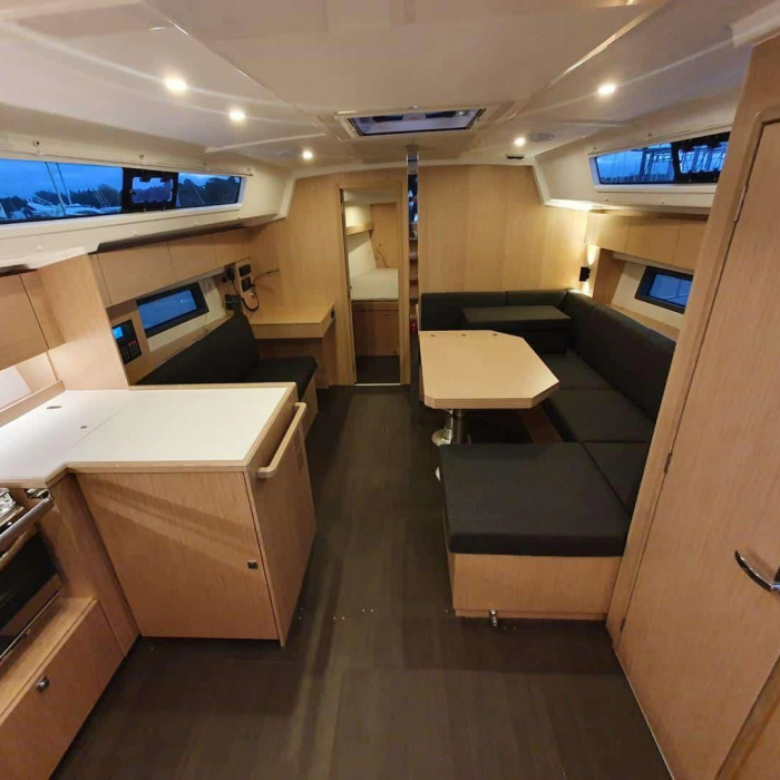 Ermis | Bavaria C42 photo 8