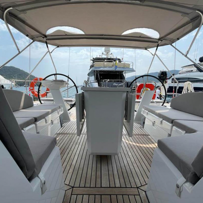 East | Oceanis 51.1 photo 5