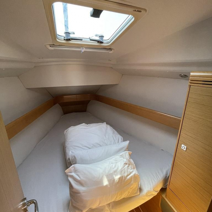 Mala | Sun Odyssey 36i photo 19