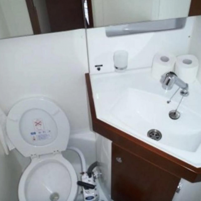 Tindra | Oceanis 50 Family photo 8