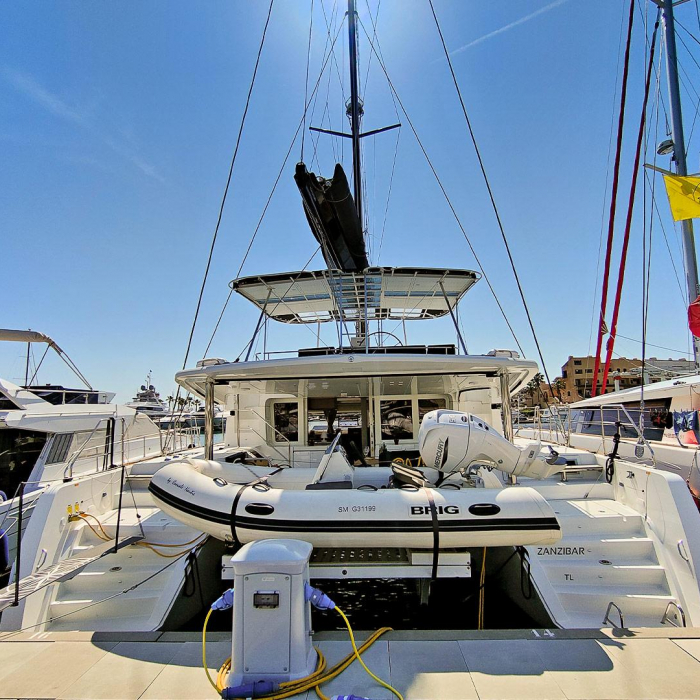 Zanzibar | Lagoon 52F photo 3