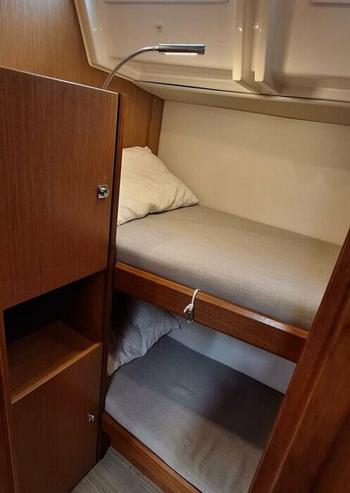 LADY FLORA 3 | Bavaria C50 photo 7