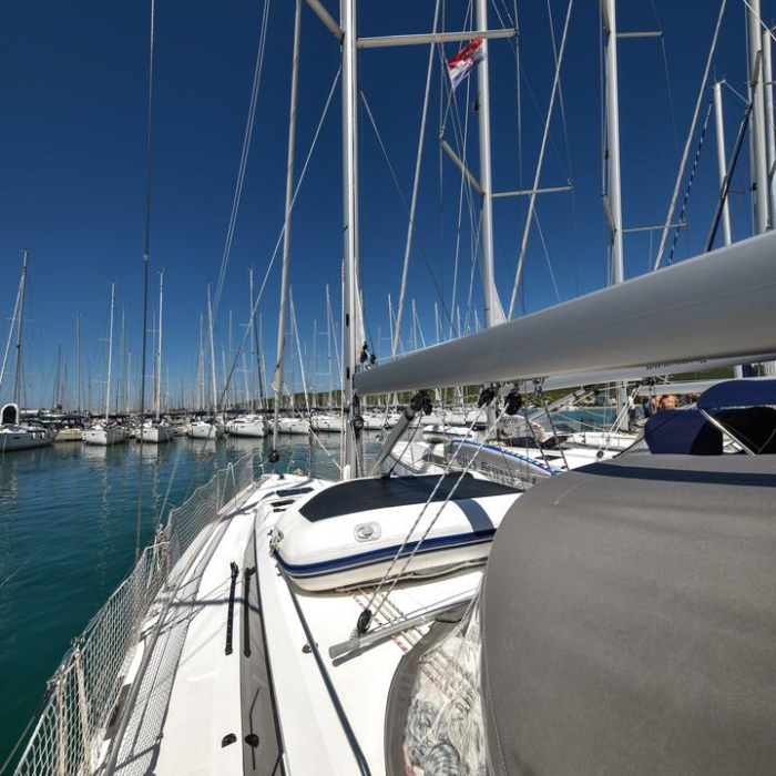 Seka VI | Bavaria C38 photo 11