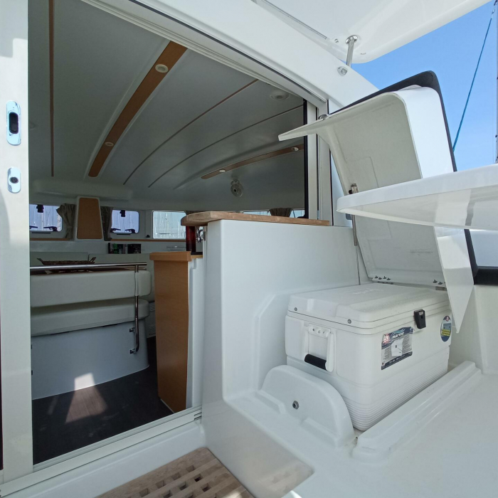 Sunrise | Lagoon 380 photo 5