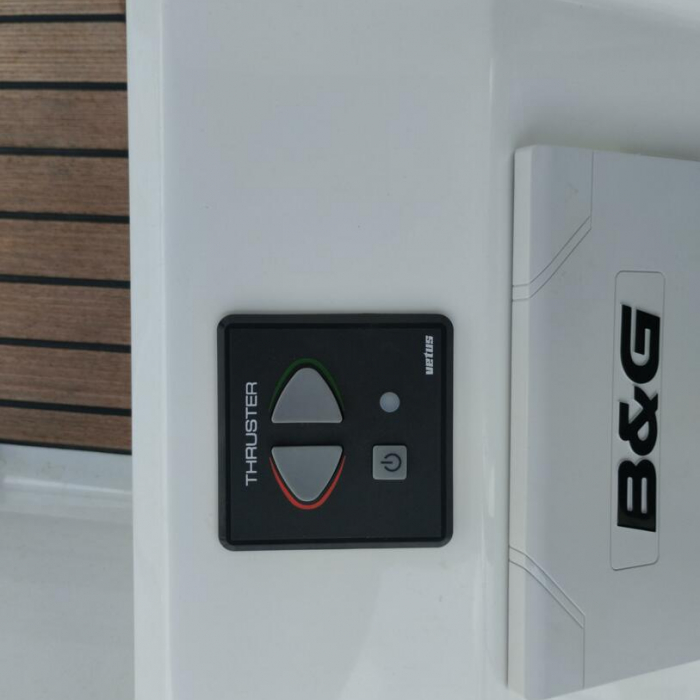 Ceja | Oceanis 38.1 photo 11