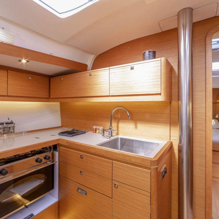 Sandra | Dufour 430 GL photo 12