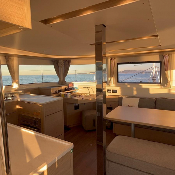 M & M | Lagoon 46 photo 11