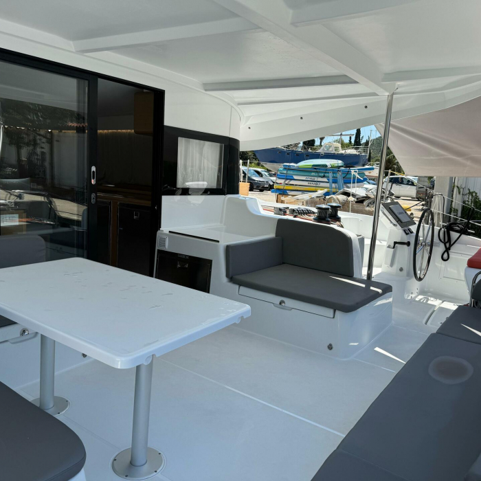 Blue Kiss | Excess 14 photo 9